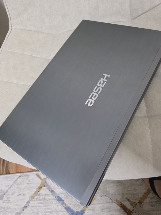 Продам ноутбук Hasee PS3800