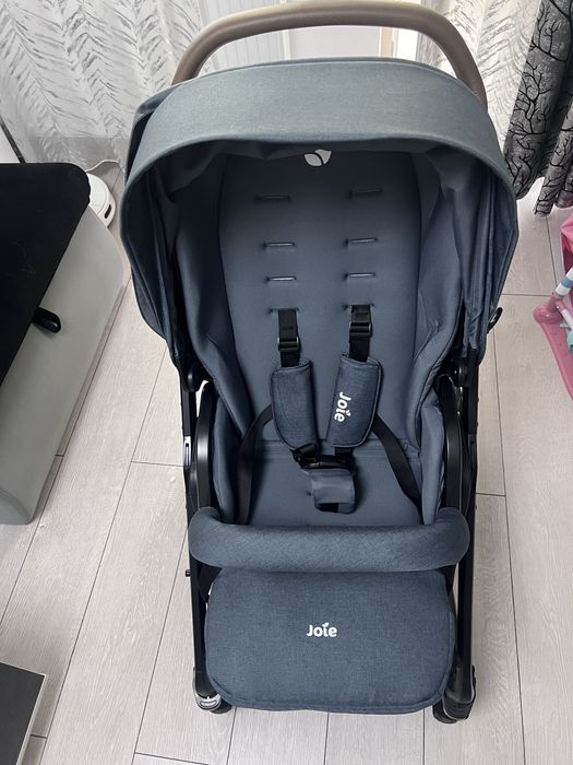 Carucior 3in1 JOIE A-Tour Chrome Dlx T1201GAMNL0, 5 puncte, 0 luni+, gri antracit-negru