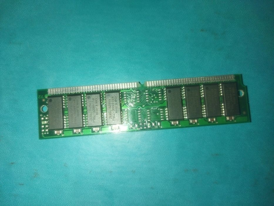 Kompyuter qismlari arzonga sotiladi