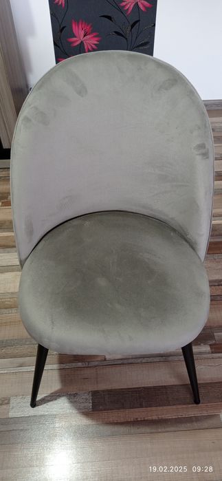 Scaune  universale(4 bucății)