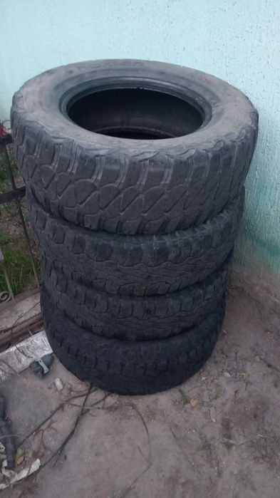Продам шины 265х70r17