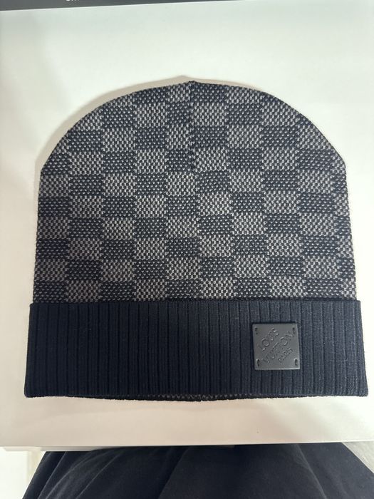 Caciula louis vuitton