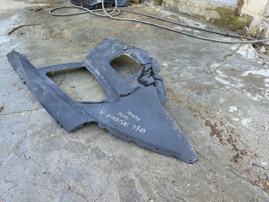 Opel Insignia B kombi 2020 заден десен панел калник