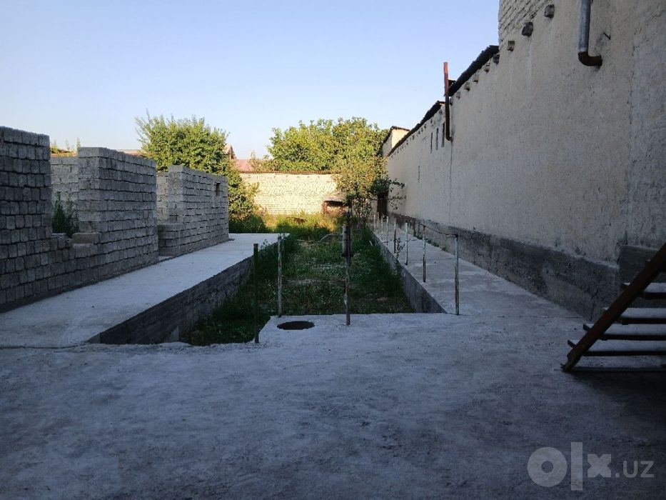 Samarqand viloyatida uy sotiladi !