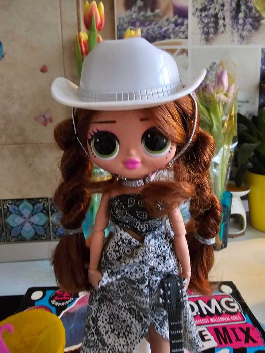 Păpușă LOL Surprise Lonestar + accesorii  + CADOU