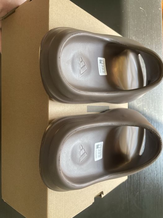 Adidas Yeezy Slides