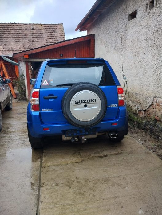 Vând Suzuki grand vitara 1.6