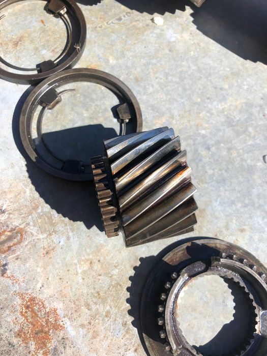 Г класа, G class  части за раздатка и заден диференциал.