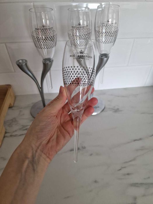 Moet & Chandon Champagne чаши с поставка