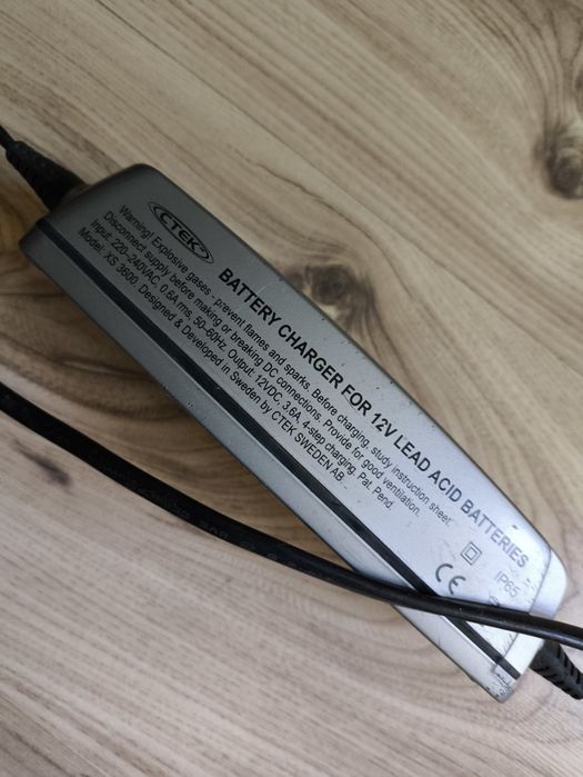 Интелигентни зарядни устройства CTEK 12V
