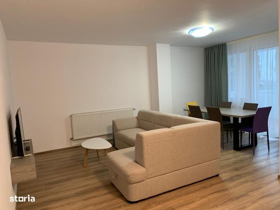 Centrul Civic, aproape de AFI, 3 camere mobilate, 165000 euro