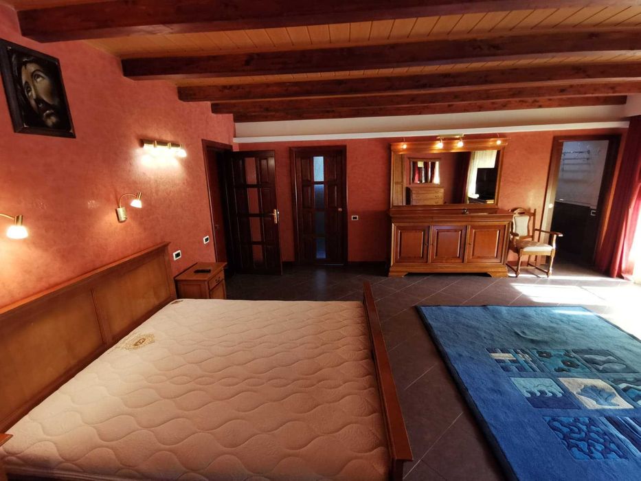 Casa in BUCIUM. Proprietar