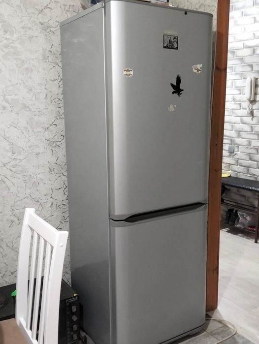 Продаю холодильник на запчасть, 5000