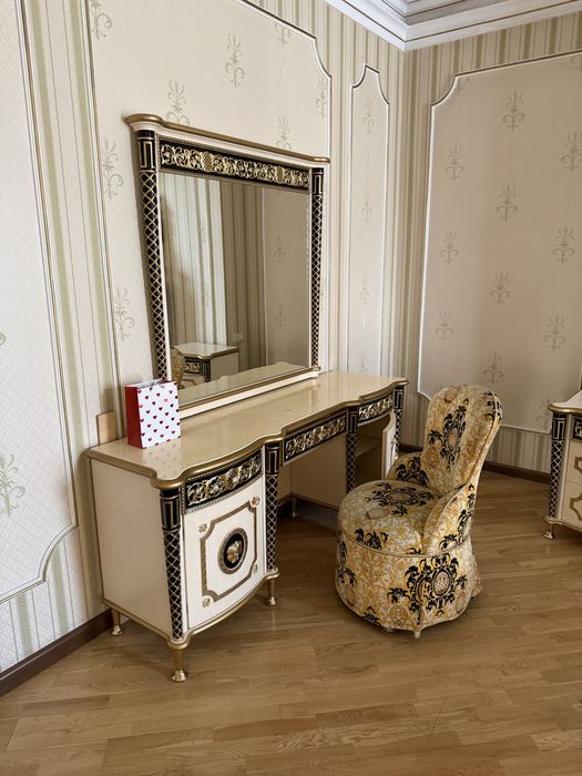 Продам кровать VERSACE  180*200