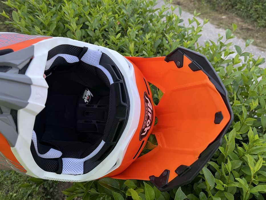 Мотокросна каска Airoh Strycker Skin orange matt