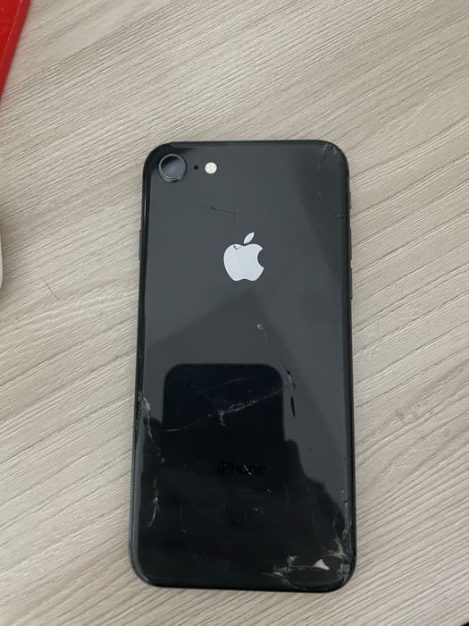 Айфон 8 сатылады!