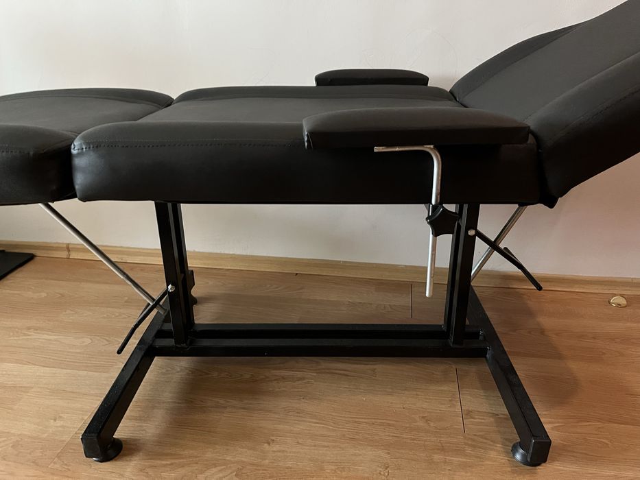 Козметична кушетка