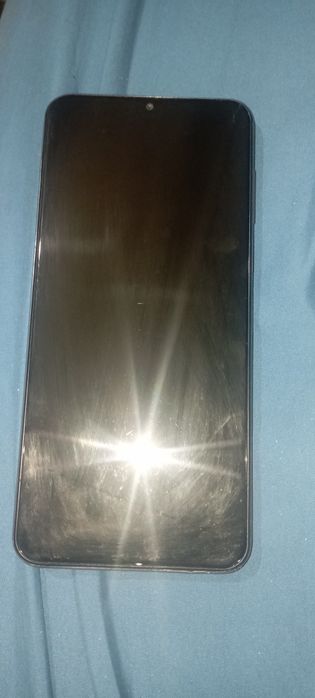 Vând sau schimb Samsung