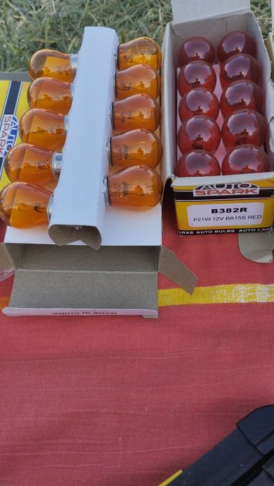 Piese auto noi diferite autoturisme