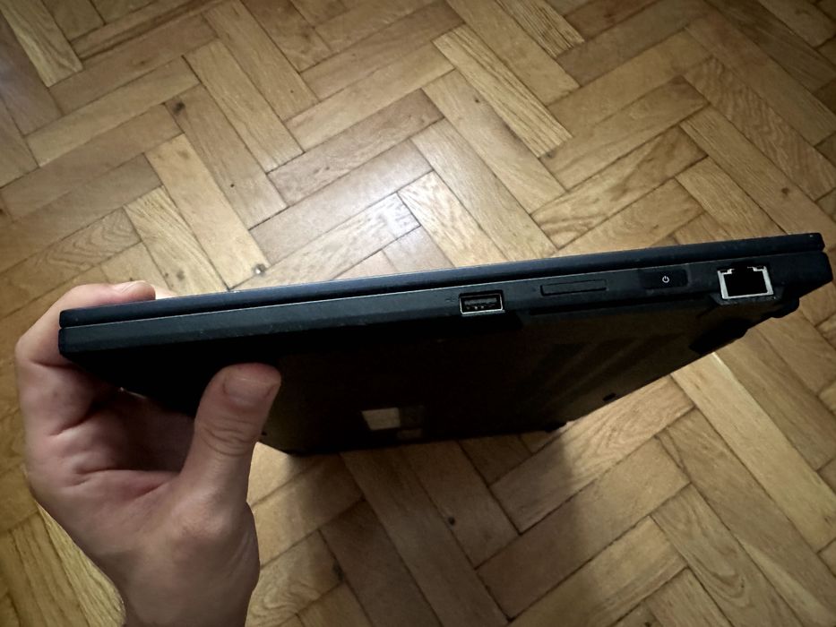 ASUS ExpertBook L2 Ryzen 7 5825U 16GB/512GB 15.6" FHD – cutie+încărcător original