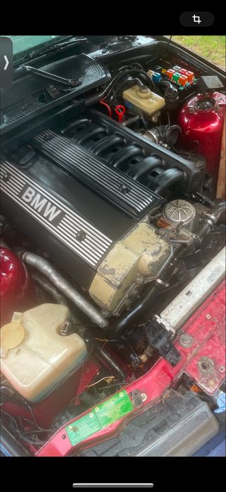 Dezmembrez BMW 320 e36, F10 525 ,Touareg 2.5Bac,Passat B6 2.0 BMR ,FSI