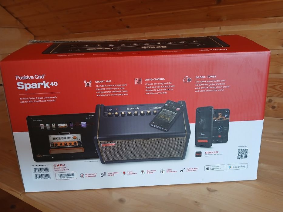 Amplificator chitară Positive Grid Spark 40 Pearl Edition - Ca nou + Cutie + Cablu jack