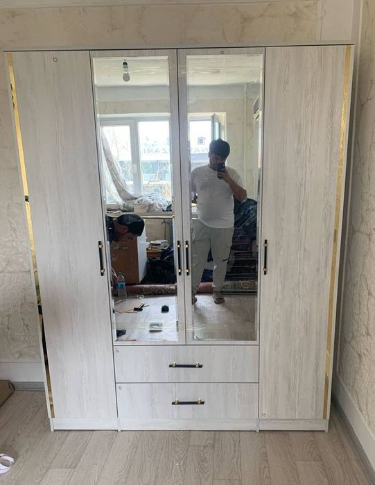 Shkaf sotiladi dastafka ustanovka bepul