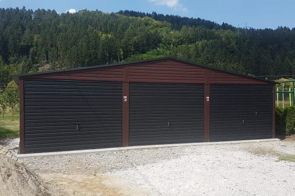 Garaj metalic din panouri sandwich 3.7 x 6m