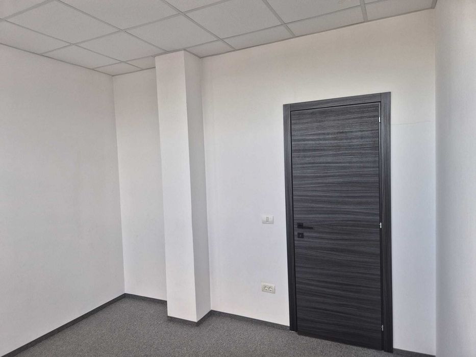 Birou cochet de închiriat în MTEXPERT OFFICE - TOTUL INCLUS