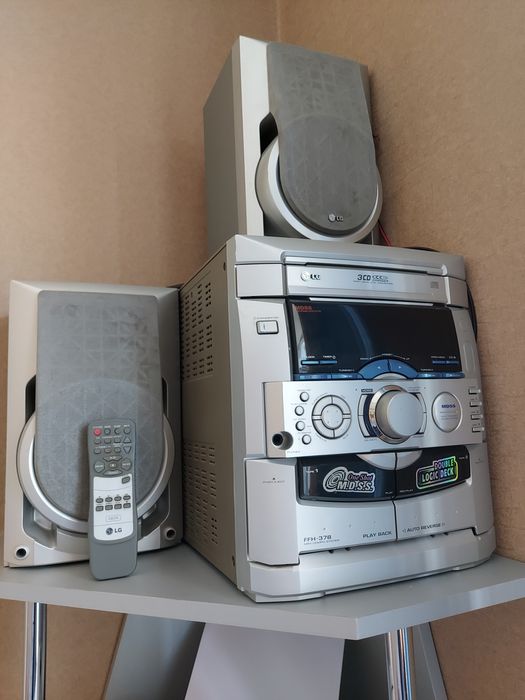 Музыкальный центр