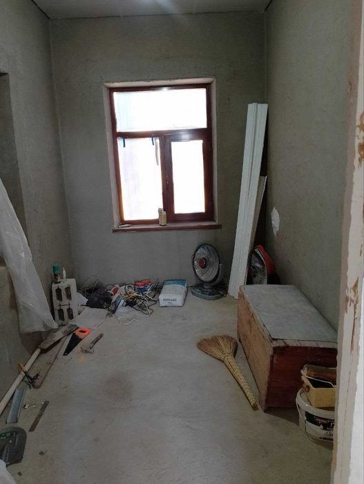 Навоий шахари фарход Савхозда ховли сотилади 4*сутих