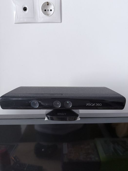 Xbox 360 cu multe jocuri si kinect