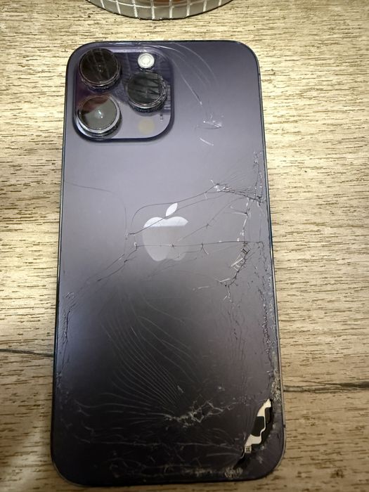 iPhone 14 Pro Max – pentru piese, placă de bază defectă