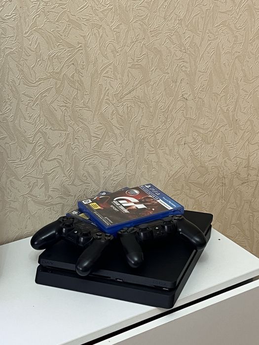 Продам плейстейшен 4