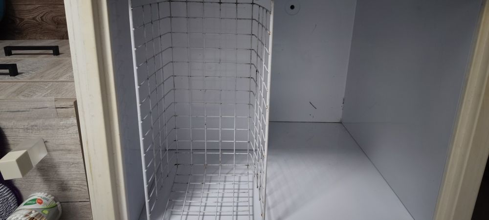 Продаю морозильную камеру