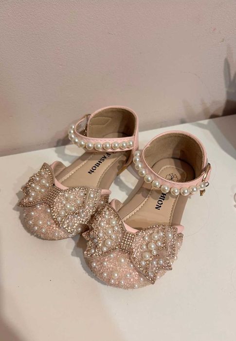 Туфли нарядные 25-26