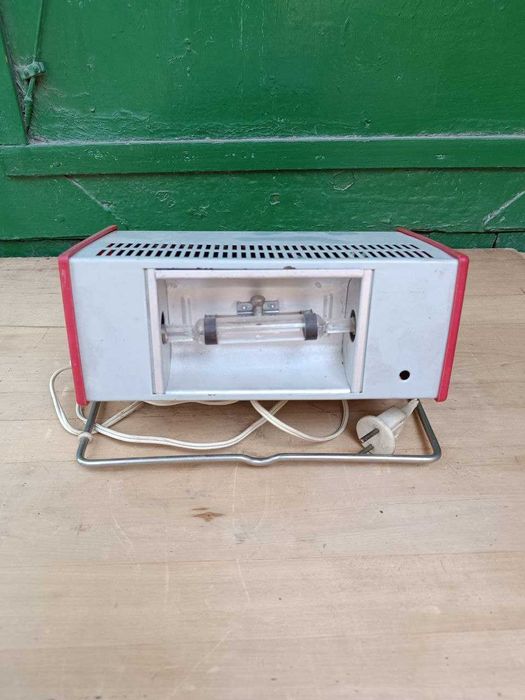 Продам кварцевую бактерицидную лампу