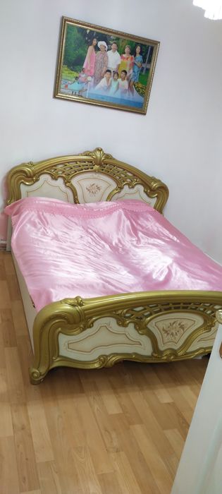 Гарнитур спальный