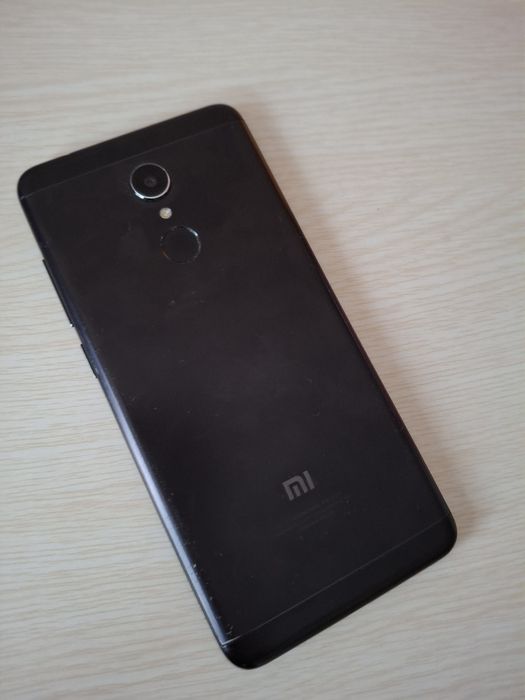 Продам телефон Xiaomi redmi 5