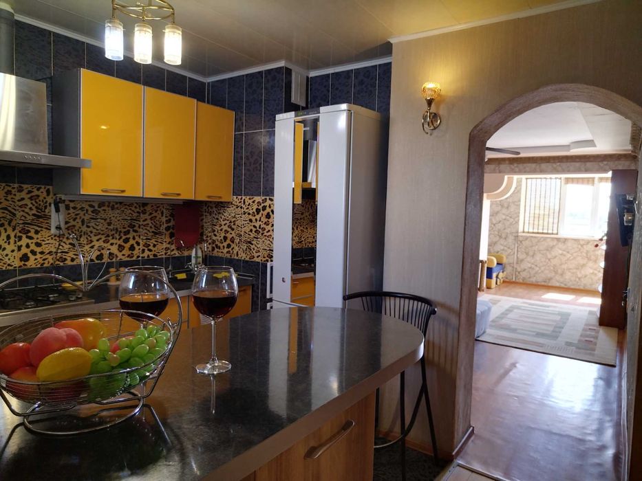 Сдаю 2шку в 8 мкр возле драмтеатра