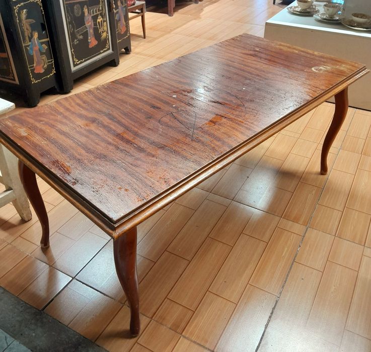 Столики деревянные