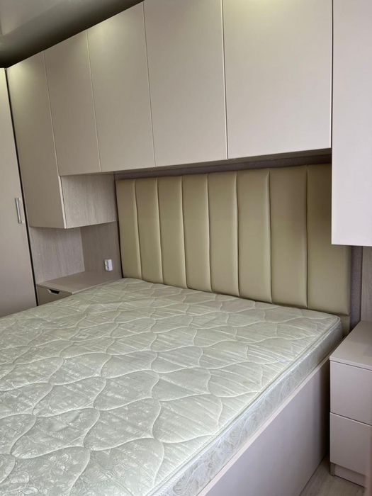 Продам спальный гарнитур