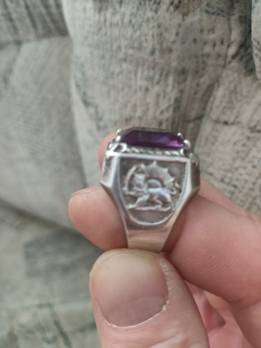 Продам мужскую печатку серебро