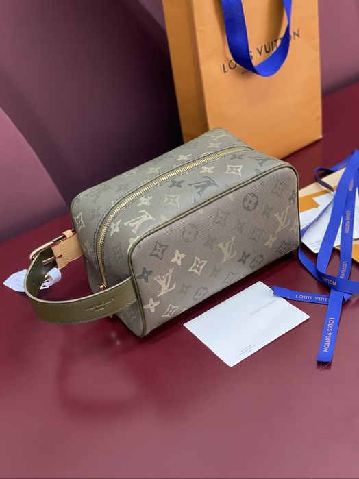 Borseta Louis Vuitton , calitate premium , pe comanda , noua