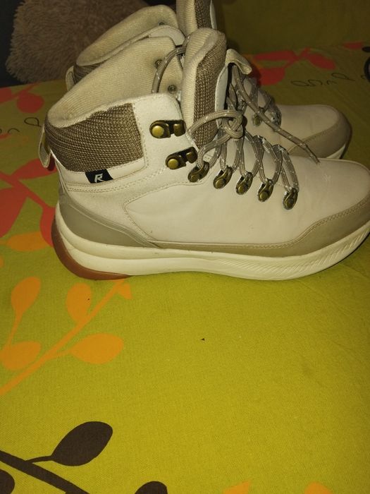 Дамски боти бежови 41