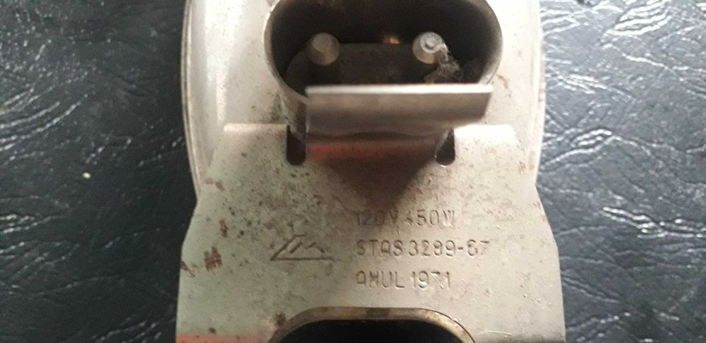 Fier de calcat electric 450W - anul 1971