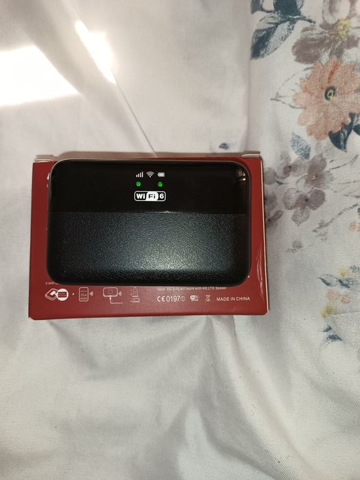 Router wifi 6  cu sim card internet 4G / 5G  internet portabil