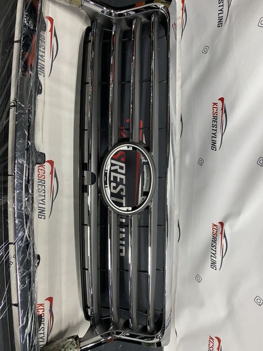 Решетка радиатор Lexus LX 570