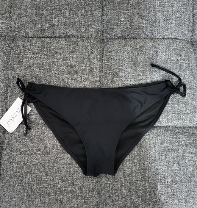 Отдам купальники и плавки