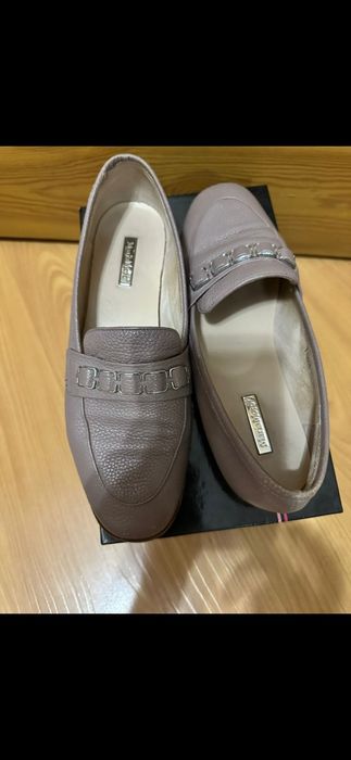 Ботинки и лоферы 38р